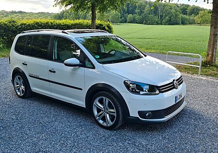 VW Touran Volkswagen Cross 2.0 TDI 130kW DSG -