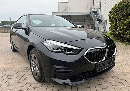 BMW 216 d Gran Coupe Sport Line LiveCockpit LED