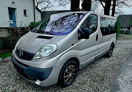 Opel Vivaro 2,0 CDTI 9 SITZE KLIMA MIT 81 TKM