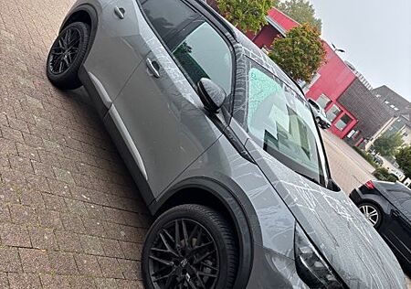 Peugeot 2008 PureTech 130 EAT8 GT GT 18 Zoll OZ Felgen