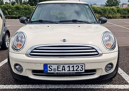Mini ONE 55kW . PANO. Steuerkette neu.
