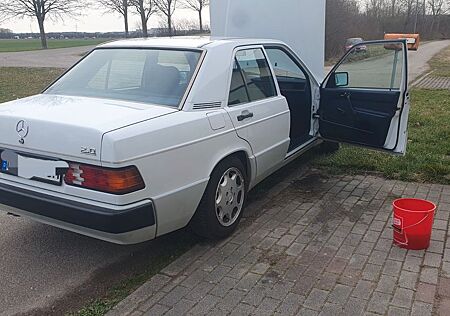 Mercedes-Benz 190
