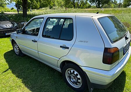 VW Golf Volkswagen 1.6 Auto Joker