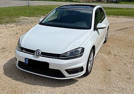 VW Golf Volkswagen 1.4 TSI, R-Line, Massage, Panorama,Tempomat
