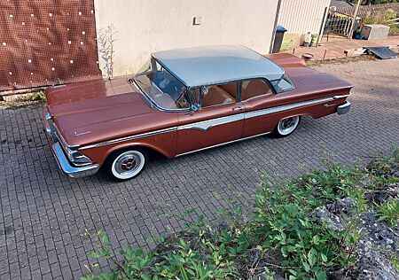Ford Andere