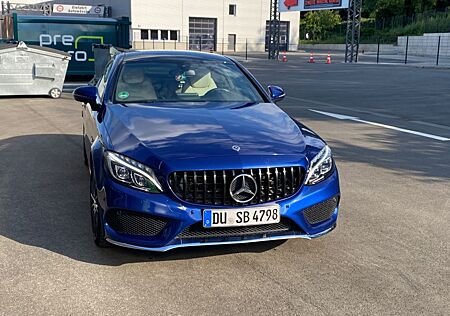 Mercedes-Benz C 300 Cp. Pano/AMG-line/Carbon/Kamera/Sportauspu