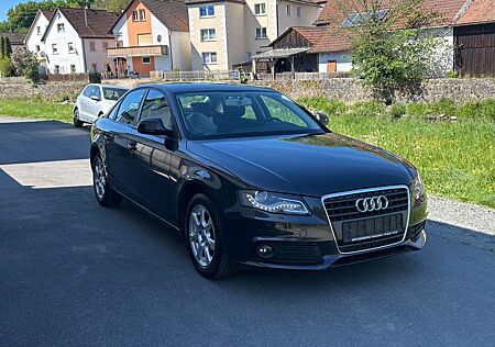 Audi A4 Lim. Attraction Tüv 9.26