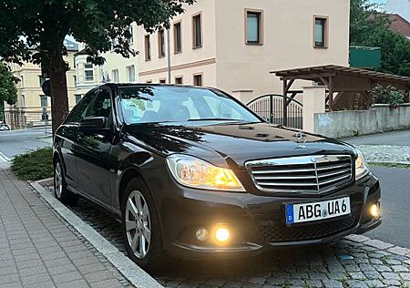 Mercedes-Benz C 220 CDI BlueEFFICIENCY -