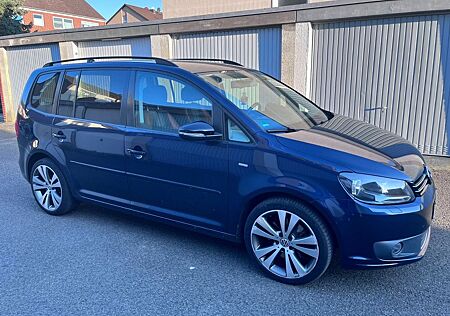 VW Touran Volkswagen 2.0 TDI DSG Match