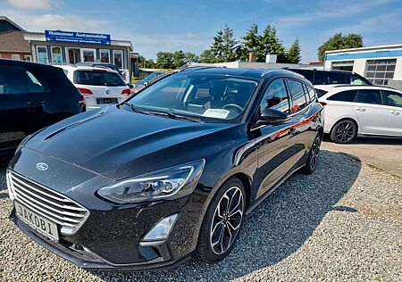 Ford Focus Turnier 1.5 EcoBlue LED Navi Sitzh. Kamera
