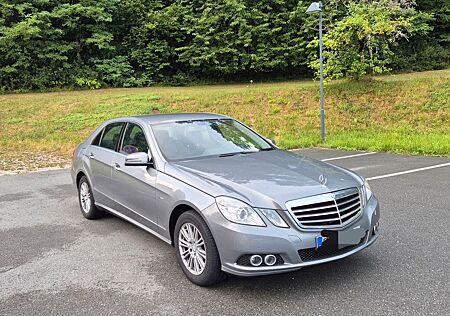 Mercedes-Benz E 200 CGI BlueEFFICIENCY ELEGANCE ELEGANCE
