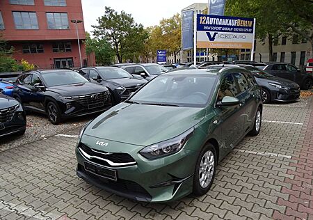 Kia Cee'd Sportswagon cee´d Sportswagon 1.5 Autom. Pakete:Drive-Assist