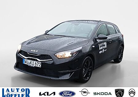 Kia Cee'd Ceed Vision 1.5 KOM+ NAVI^ SHZ^ TEMPO^ KLIMA^