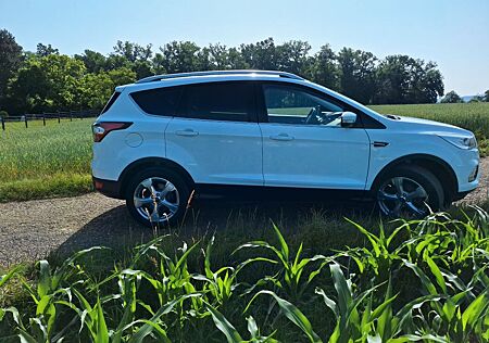 Ford Kuga 2,0 TDCi 4x4 132kW Titanium