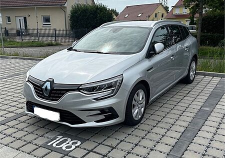 Renault Megane Grandtour TCe 140 EDC GPF Intens