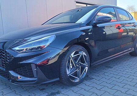 Hyundai i30 Fastback N Line*LED*Navi*Shzg*ACC*Cam*18Zoll