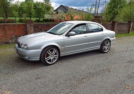 Jaguar X-Type 2.2 Liter Diesel Classic