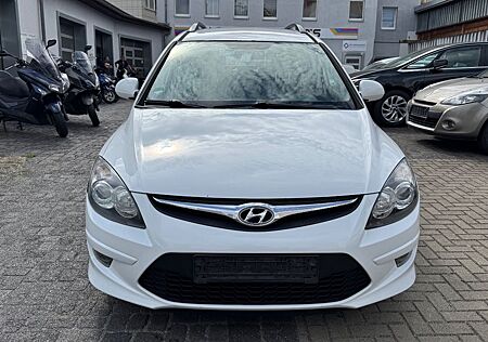 Hyundai i30 cw 1.6 *Klimaautomatik/Sitzheizung/Euro5*