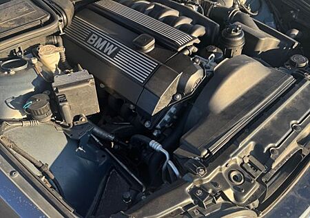 BMW 523