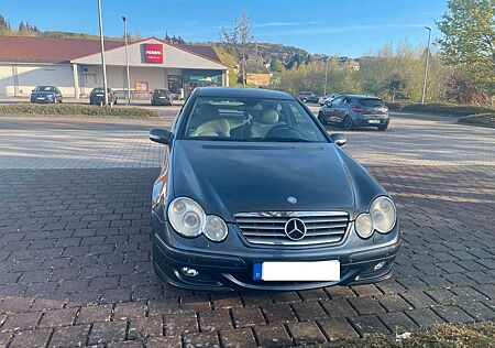 Mercedes-Benz CL 200
