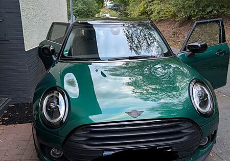 Mini Cooper D Clubman Cooper D Classic Trim Class...