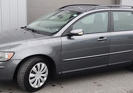 Volvo V50 2.4 Benzin, 5-Zyl. 140PS, Winterauto