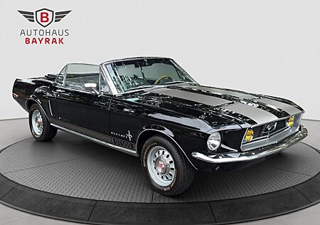 Ford Mustang Cabrio 68-Raven Black V8