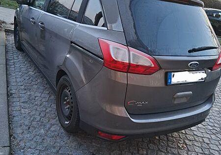 Ford C-Max Grand 2,0TDCi 103kW PowerShift Titanium