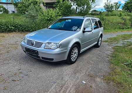 VW Bora Volkswagen 1.6 Basis Basis