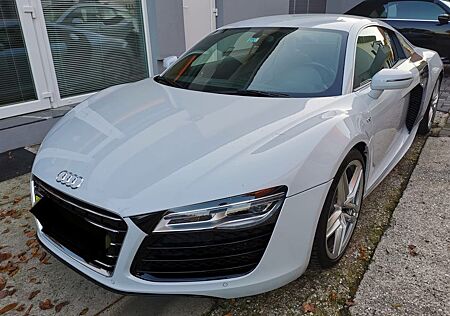 Audi R8 5.2 FSI quattro - handschalter Facelift