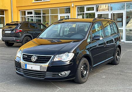 VW Touran Volkswagen 1.9 TDI DPF Trendline BlueMotion