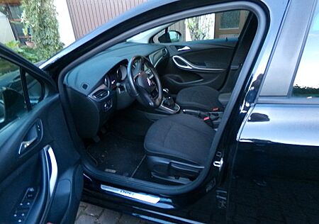 Opel Astra ST 1.0 ECOTEC Turbo 120 Jahre 77kW S/S...