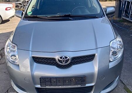 Toyota Auris 1.4 VVT-i Luna Luna