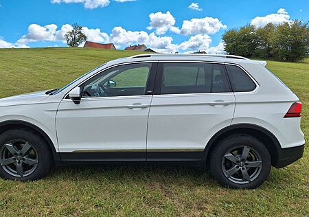 VW Tiguan Volkswagen 2.0 TDI SCR DSG 4MOTION SOUND SOUND