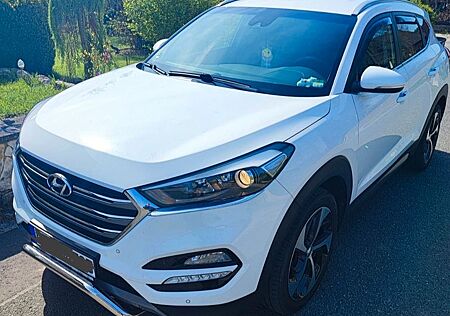 Hyundai Tucson 1.6, AHK,Navi,Kamera,Klima