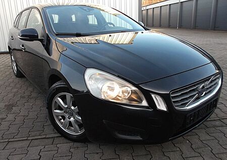 Volvo V60 T3 Edition.TÜV.01/2026.MET.AHK.SH.ALU.