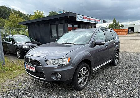 Mitsubishi Outlander Motion 4WD*Kamera*Navi*Alu*SHZ*AHK*