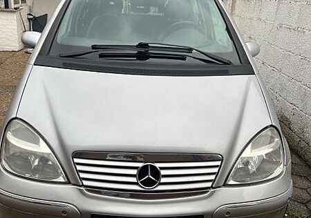 Mercedes-Benz A 190 AVANTGARDE Avantgarde