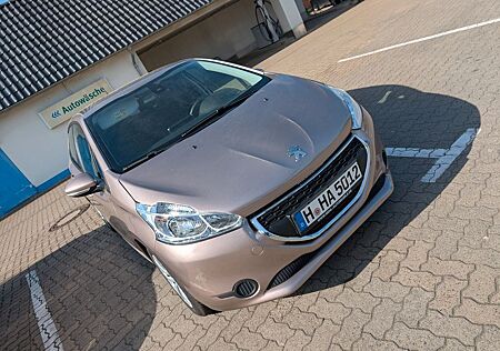 Peugeot 208 1.0 *Ganzjahresreifen*Scheckheftgepflegt*