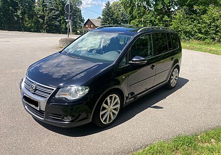 VW Touran Volkswagen 2.0 TDI DPF R-Line Edition