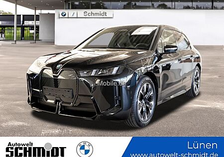 BMW iX xDrive45 M Sportpaket UPE 95.410 EUR