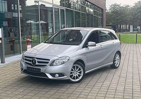 Mercedes-Benz B 200 B -Klasse SHZ/KLIMA/Leder/NAVI/