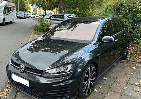 VW Golf Volkswagen 2.0 TDI DSG BMT GTD