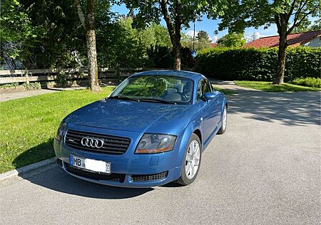 Audi TT Coupe 1.8T quattro 165 kW