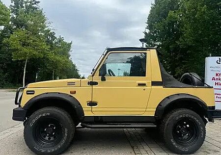 Suzuki SJ Samurai Deluxe Cabrio Deluxe