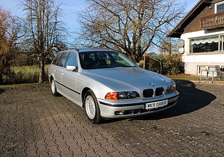 BMW 523i E39 Touring *erst 153tkm.* *SHZ* *PDC* *SHD