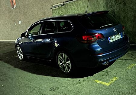Opel Astra Sports Tourer 1.4 Turbo Sport 103kW Sport