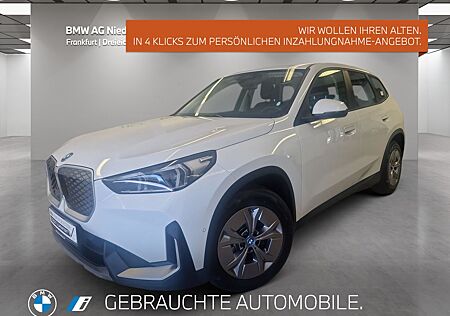 BMW iX1 eDrive20 Kamera LED Sitzheizung