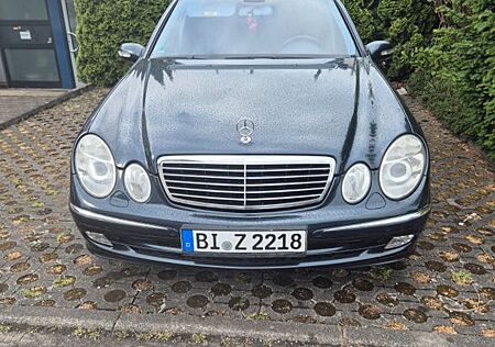Mercedes-Benz 320