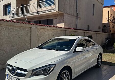 Mercedes-Benz CLA 200 d 4MATIC DCT -